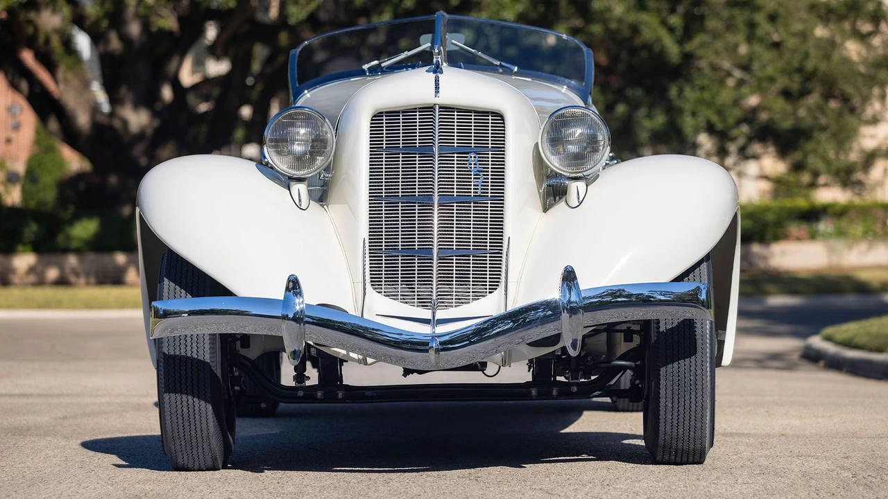 1935 Auburn Speedster - Image 14 of 31