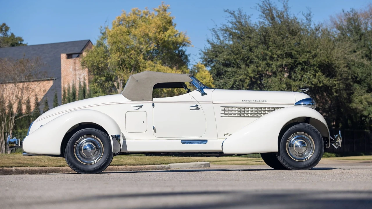 1935 Auburn Speedster - Image 30 of 31