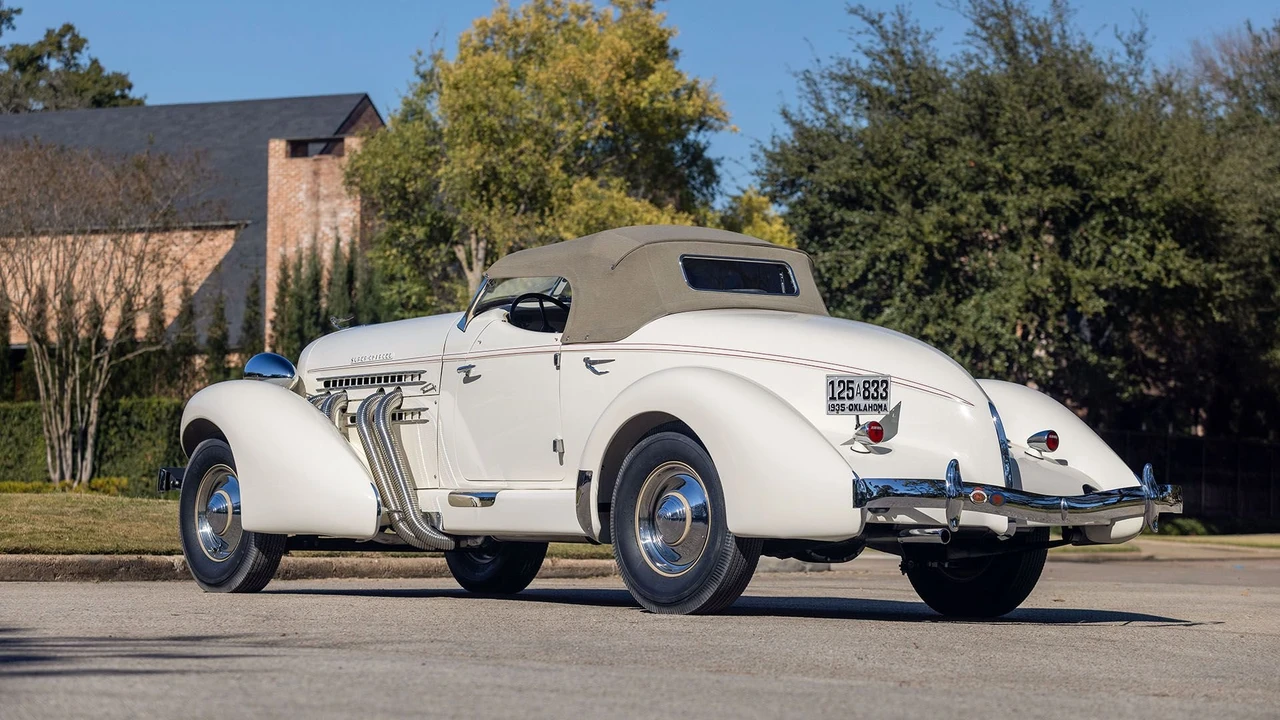 1935 Auburn Speedster - Image 25 of 31