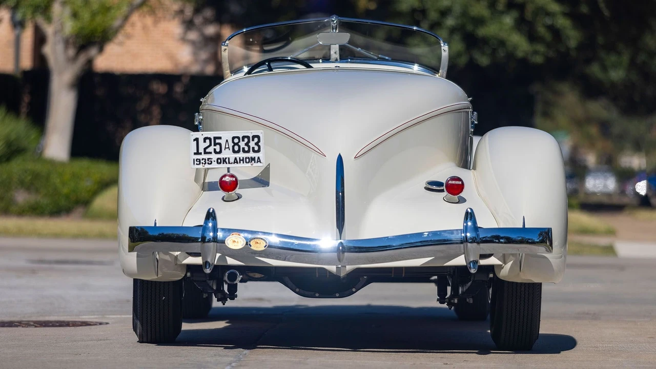 1935 Auburn Speedster - Image 20 of 31