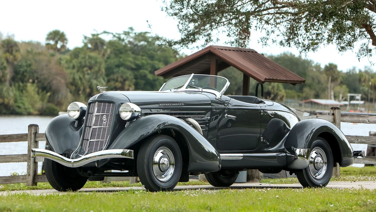 1935 Auburn Speedster - Image 13 of 31