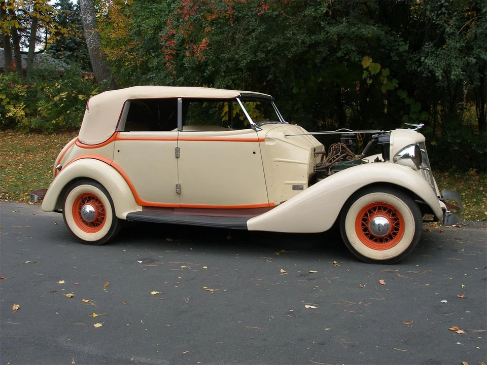 1935 Auburn Eight - Image 2 of 14