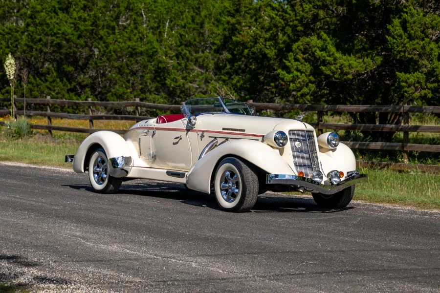 1935 Auburn Speedster - Image 10 of 31
