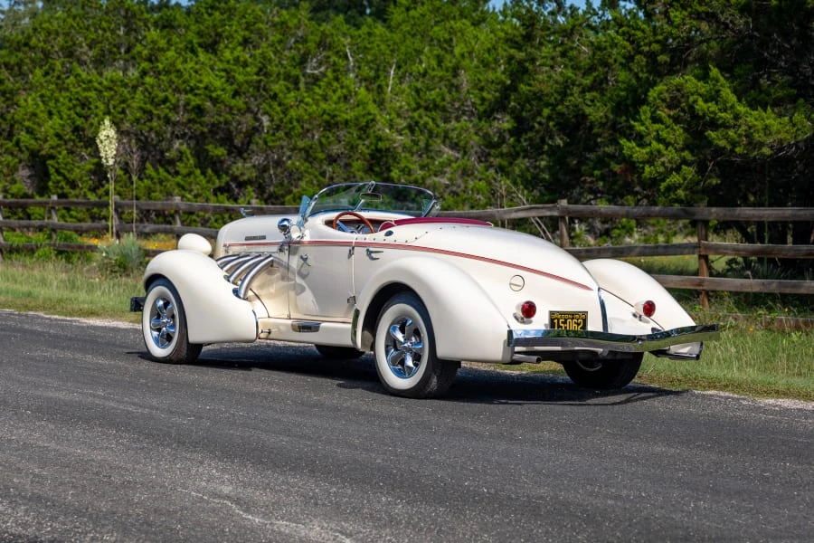 1935 Auburn Speedster - Image 18 of 31