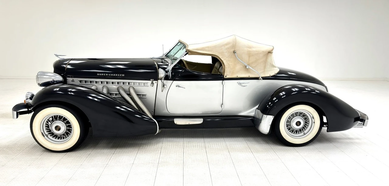 1935 Auburn Speedster - Image 2 of 12