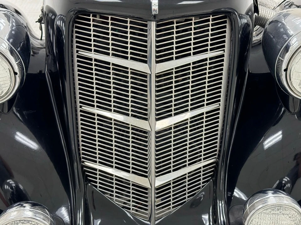 1935 Auburn Speedster - Image 9 of 21