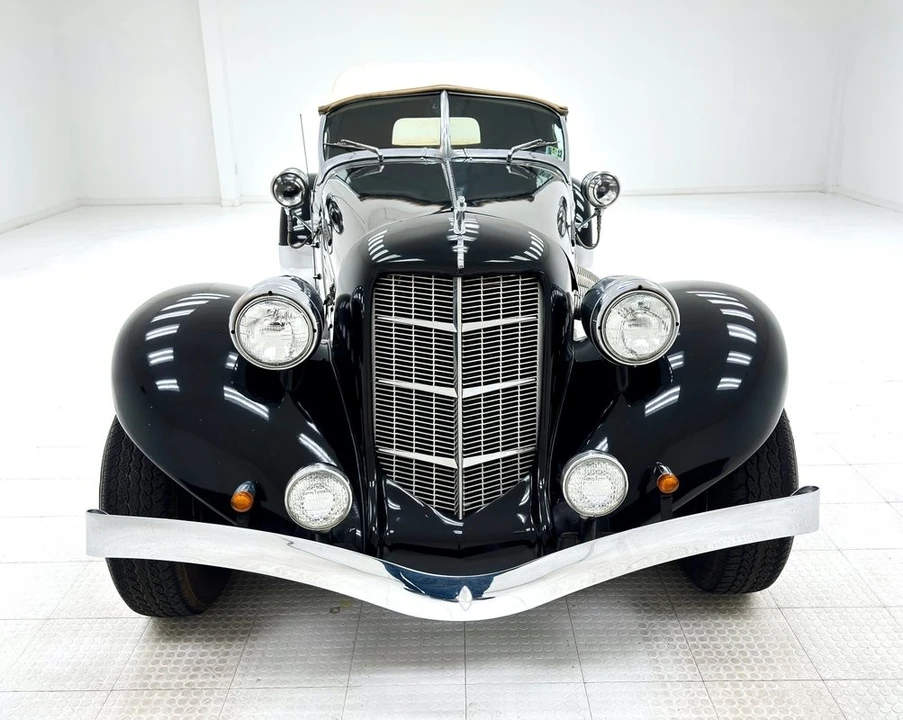 1935 Auburn Speedster - Image 8 of 12