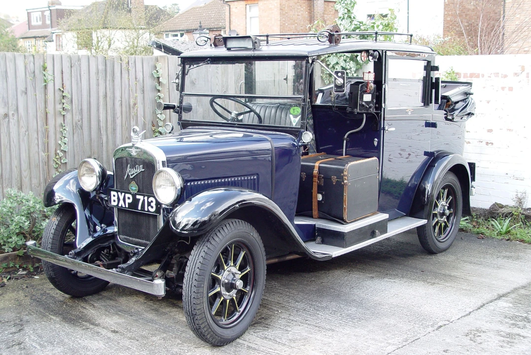 1935 Austin - Image 2 of 4
