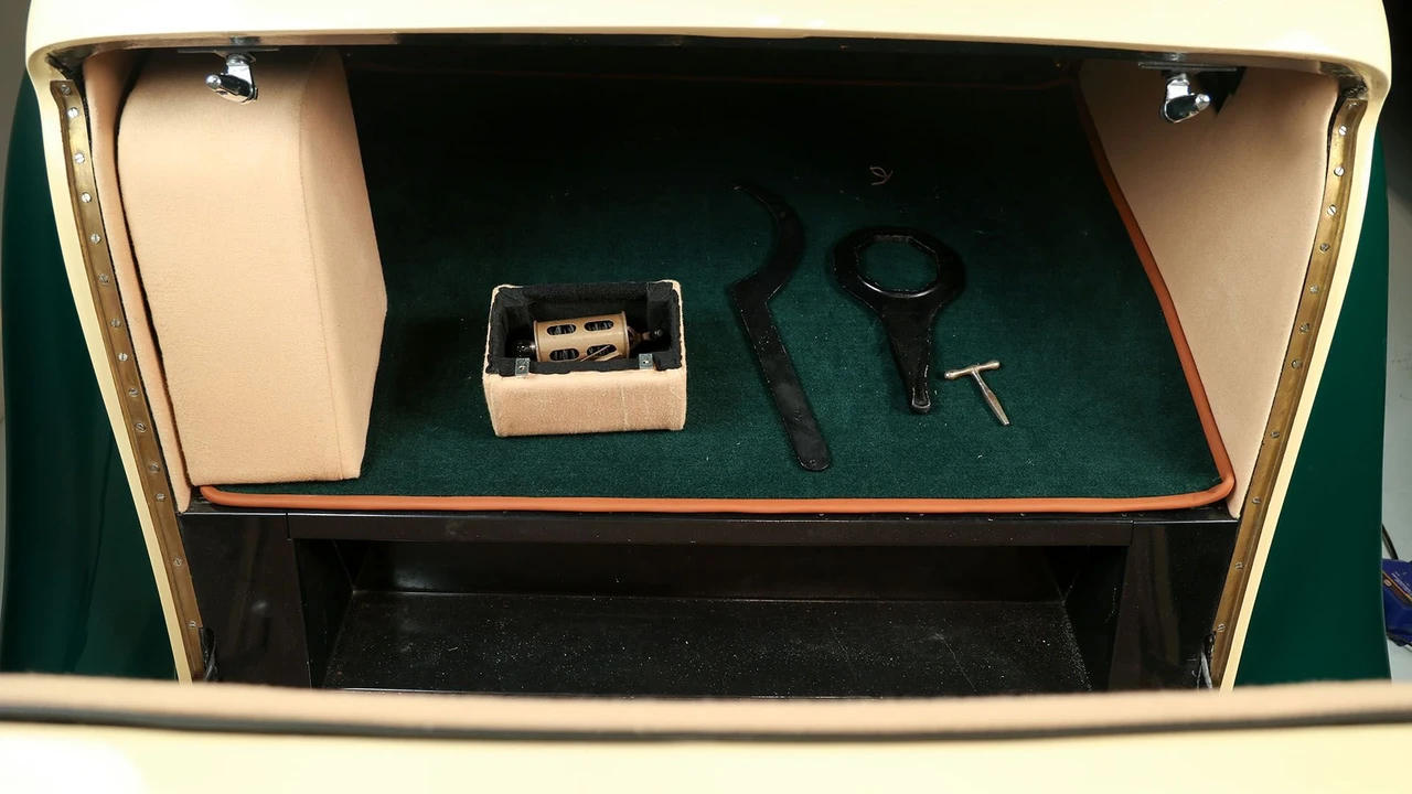 1935 Bentley 3 1/2 Litre - Image 17 of 31