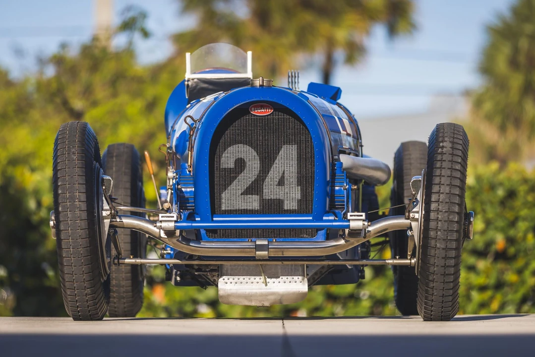 1935 Bugatti - Image 2 of 31
