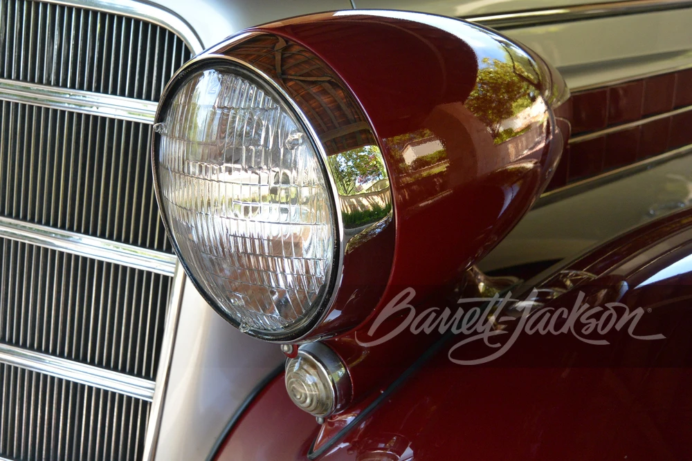 1935 Cadillac V-12 - Image 8 of 24
