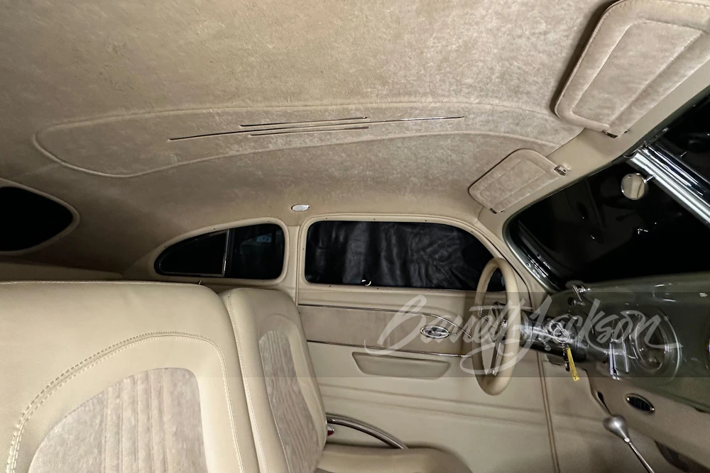 1935 Chrysler Airflow - Image 10 of 17