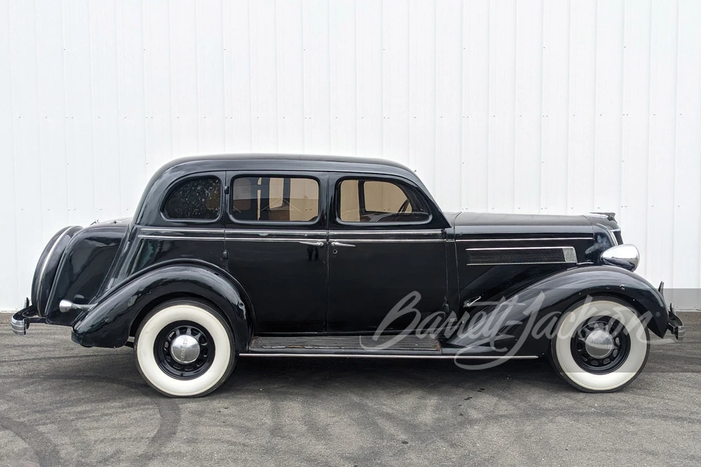 1935 Chrysler Airflow - Image 18 of 18