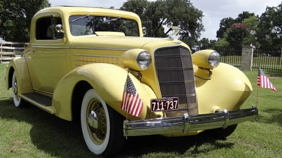1935 Cadillac V-12 - Image 11 of 14