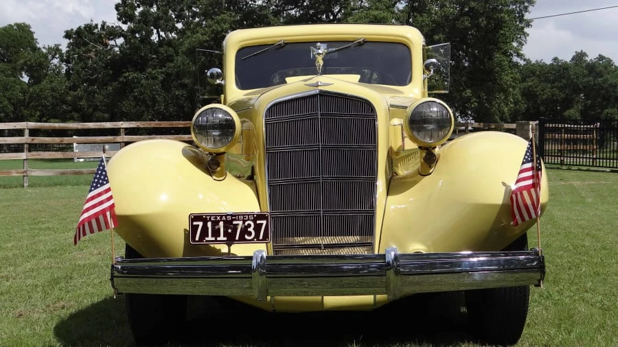 1935 Cadillac V-12 - Image 13 of 14