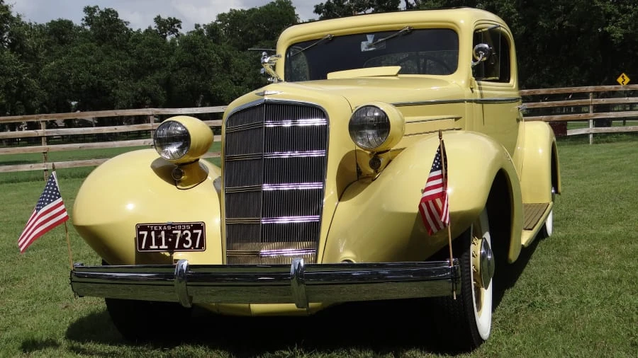 1935 Cadillac V-12 - Image 14 of 14