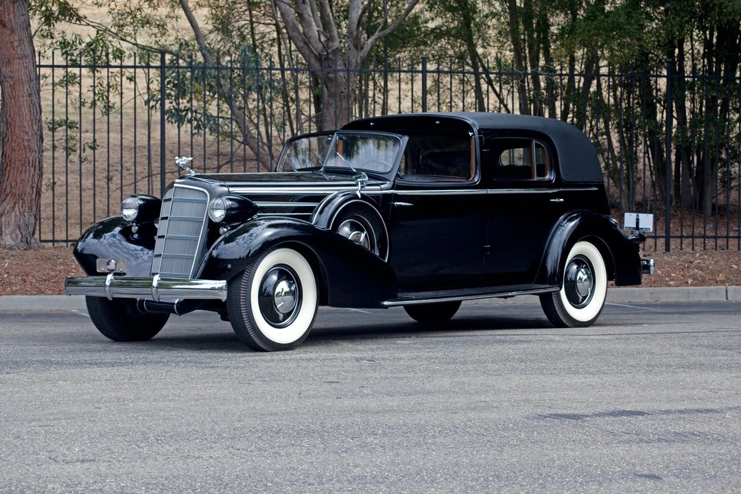 1935 Cadillac V-12 - Image 19 of 19