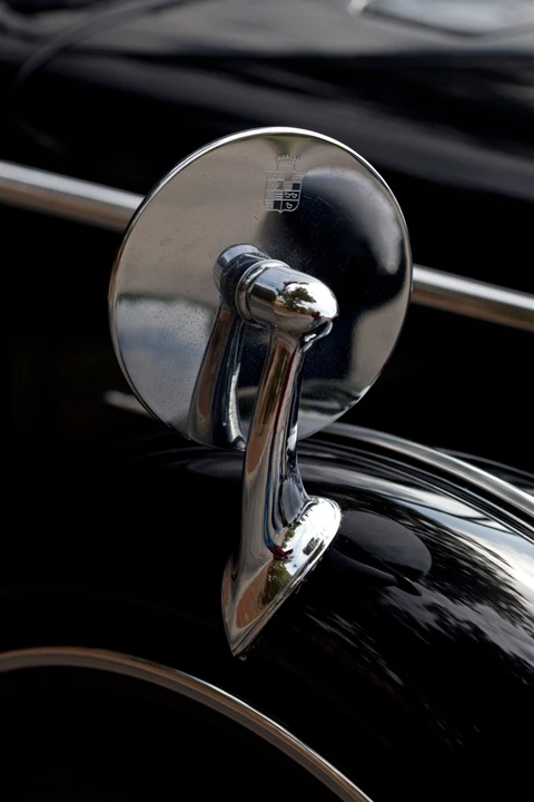 1935 Cadillac V-12 - Image 18 of 19