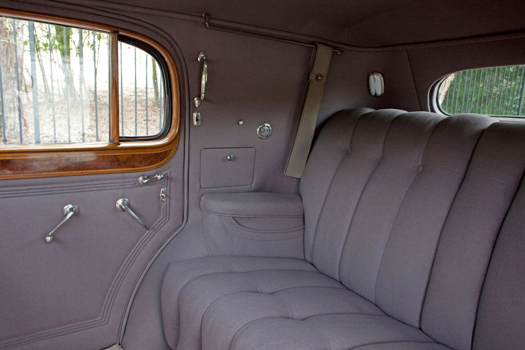 1935 Cadillac V-12 - Image 14 of 19