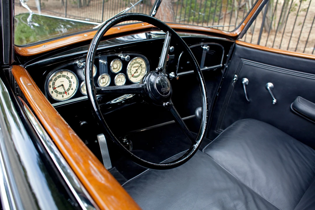 1935 Cadillac V-12 - Image 11 of 19
