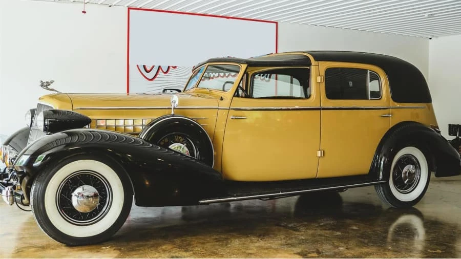 1935 Cadillac Fleetwood - Image 2 of 31