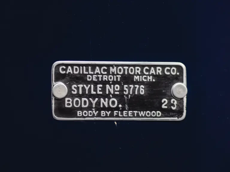 1935 Cadillac V-12 - Image 29 of 31