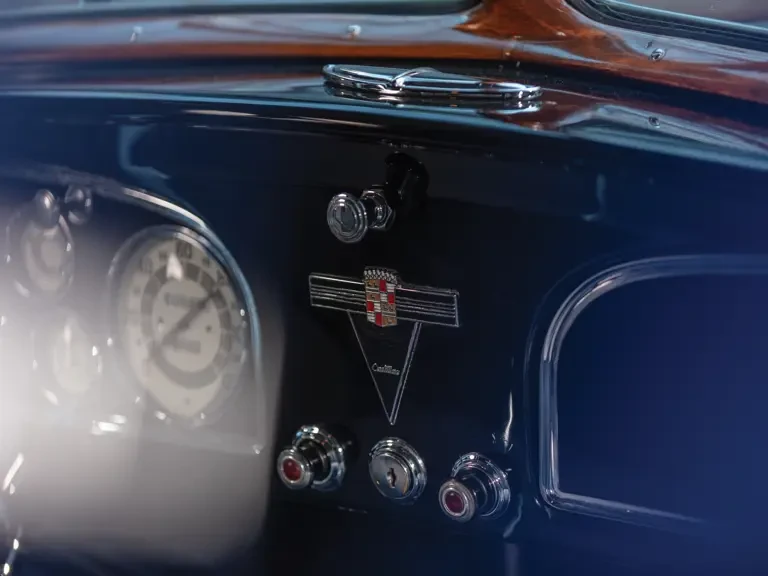 1935 Cadillac V-12 - Image 16 of 31