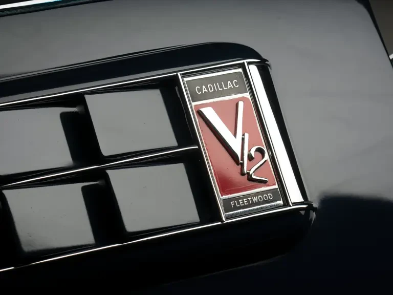 1935 Cadillac V-12 - Image 10 of 19