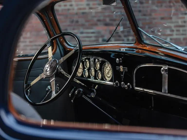 1935 Cadillac V-12 - Image 11 of 31
