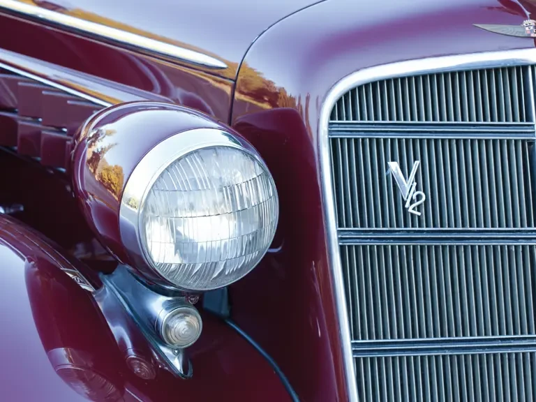 1935 Cadillac V-12 - Image 10 of 24