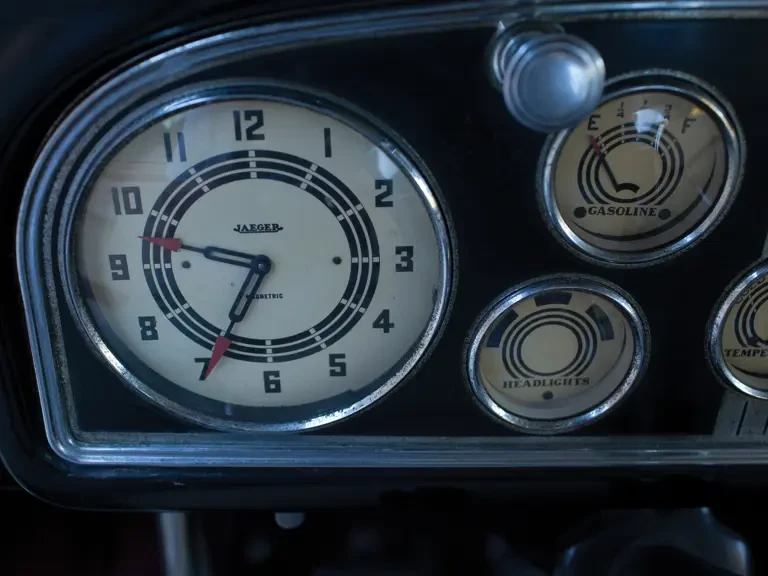 1935 Cadillac V-12 - Image 14 of 24
