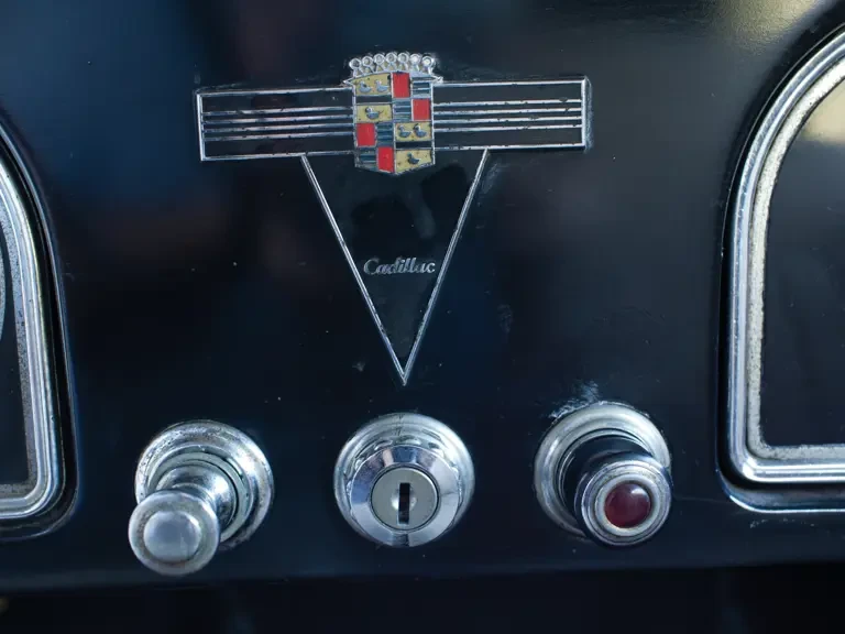 1935 Cadillac V-12 - Image 16 of 24