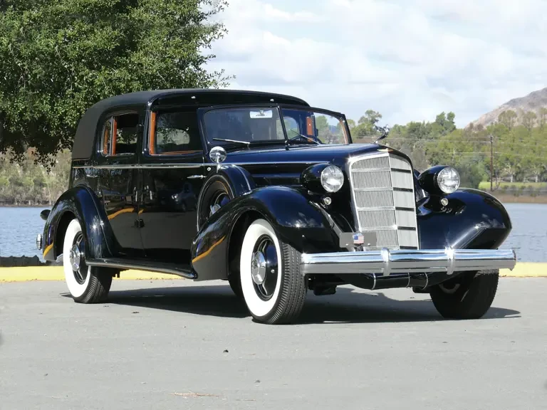 1935 Cadillac V-12 - Image 2 of 13