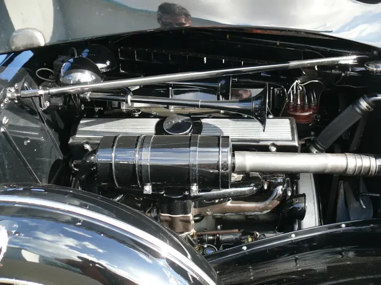 1935 Cadillac V-12 - Image 4 of 13