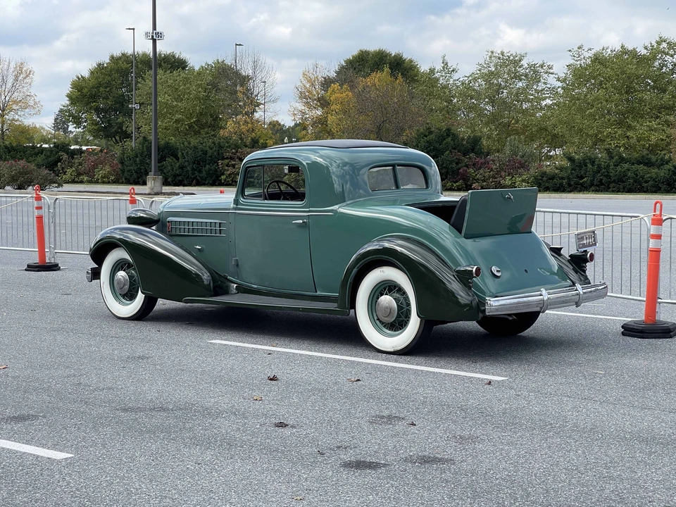 1935 Cadillac V-12 - Image 4 of 31