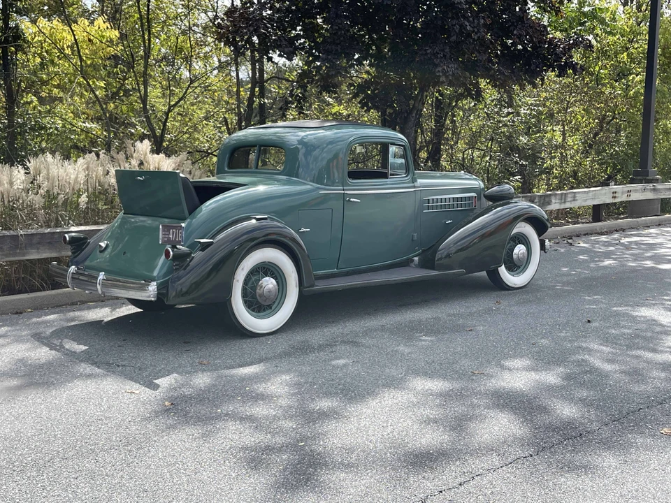 1935 Cadillac V-12 - Image 9 of 31