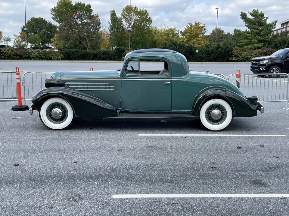 1935 Cadillac V-12 - Image 10 of 31