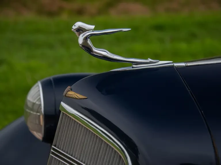 1935 Cadillac - Image 10 of 31