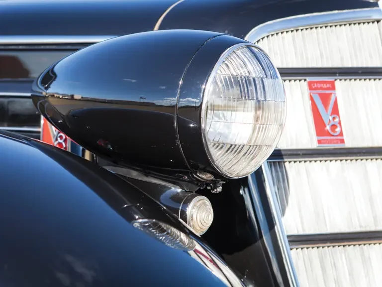 1935 Cadillac - Image 18 of 26