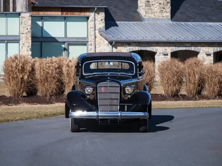 1935 Cadillac - Image 10 of 26