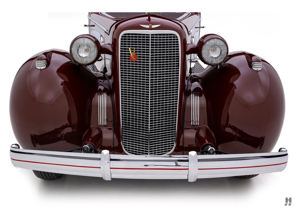 1935 Cadillac - Image 15 of 31