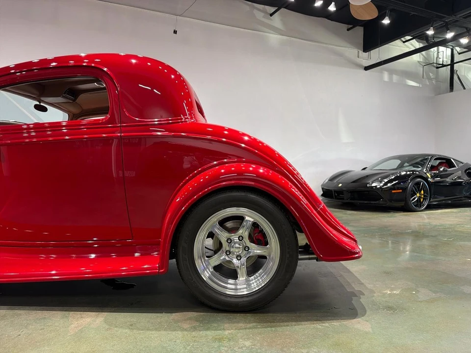 1935 Chevrolet - Image 5 of 31