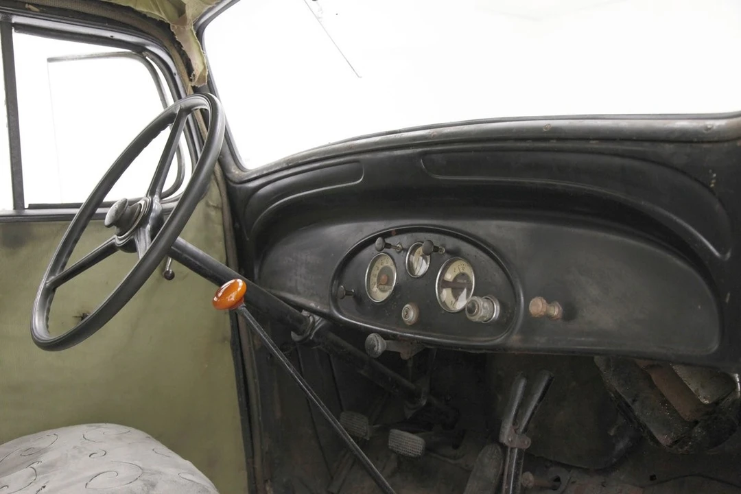 1935 Chevrolet Standard & Master & Master Deluxe & Special Deluxe - Image 30 of 31
