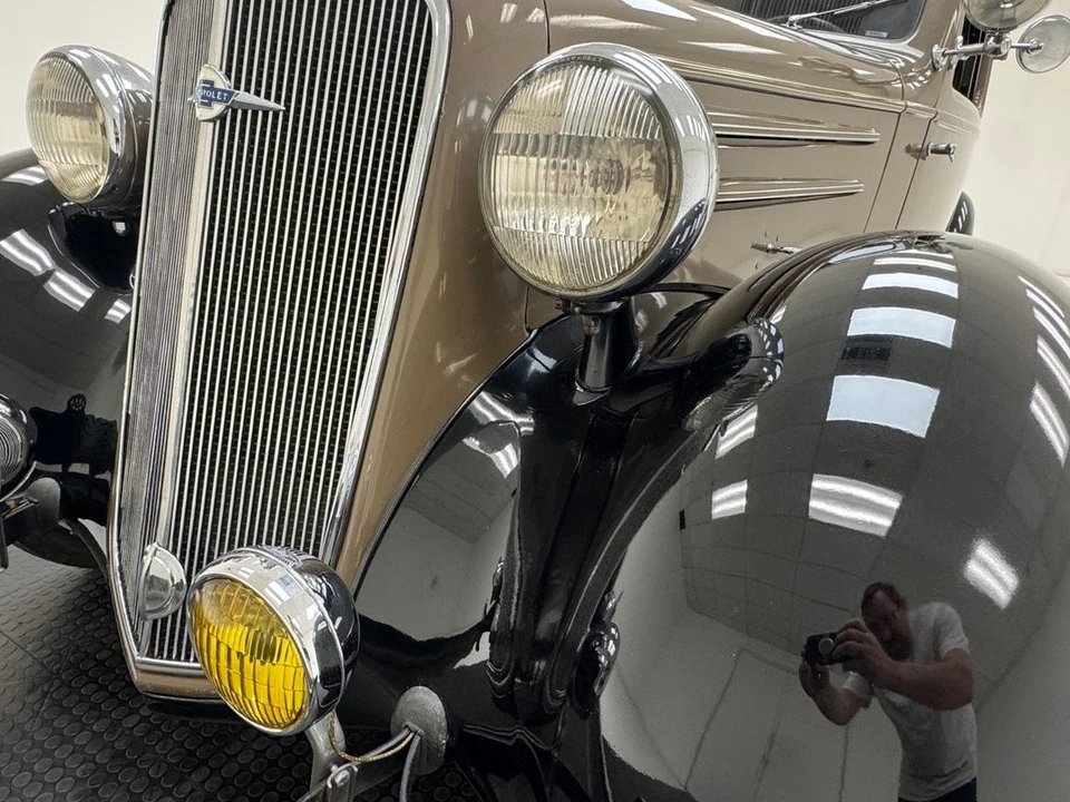 1935 Chevrolet Standard & Master & Master Deluxe & Special Deluxe - Image 12 of 31