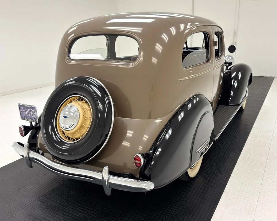 1935 Chevrolet Standard & Master & Master Deluxe & Special Deluxe - Image 5 of 31