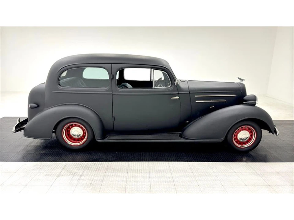 1935 Chevrolet Standard & Master & Master Deluxe & Special Deluxe - Image 6 of 31