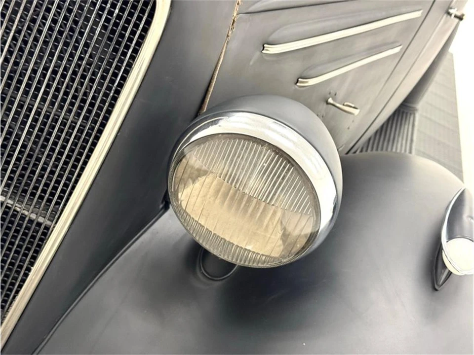 1935 Chevrolet Standard & Master & Master Deluxe & Special Deluxe - Image 9 of 31