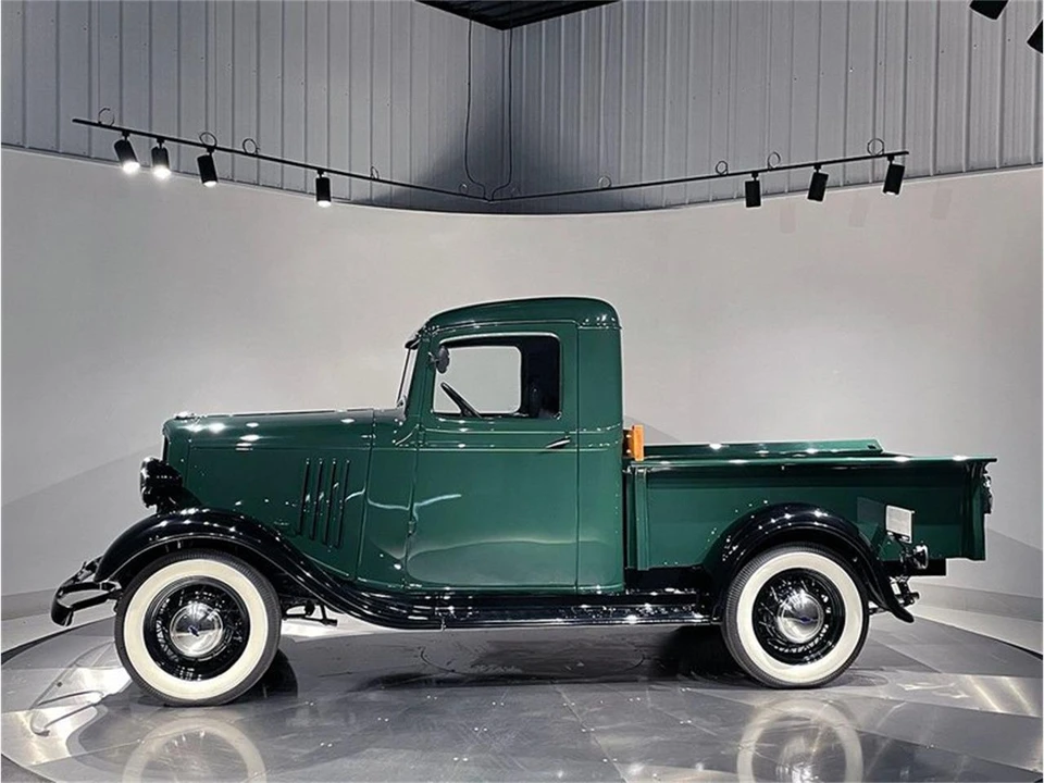 1935 Chevrolet Pickup 2nd Gen - Image 11 of 31