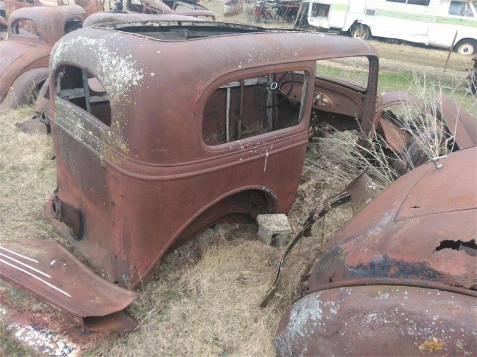 1935 Chevrolet Standard & Master & Master Deluxe & Special Deluxe - Image 3 of 5