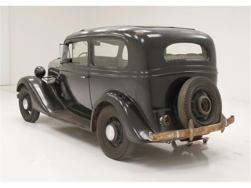 1935 Chevrolet Standard & Master & Master Deluxe & Special Deluxe - Image 3 of 31